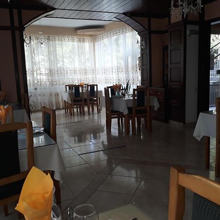 Hotel Alice Băile Olăneşti Exteriör bild