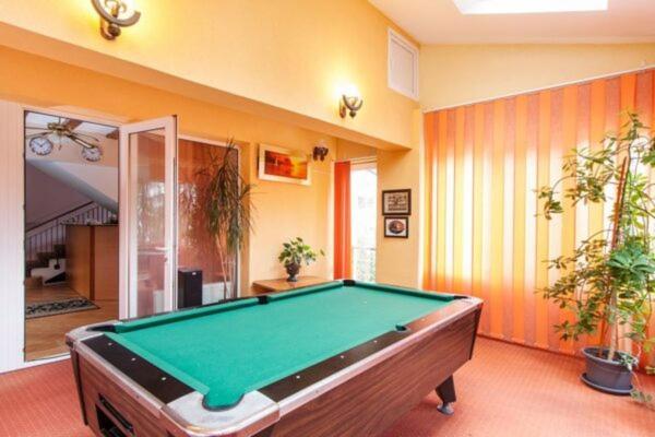 Hotel Alice Băile Olăneşti Exteriör bild